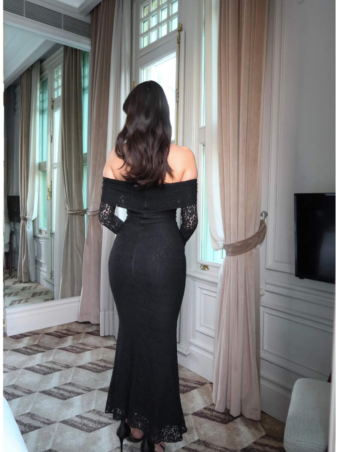 The Noir Lace